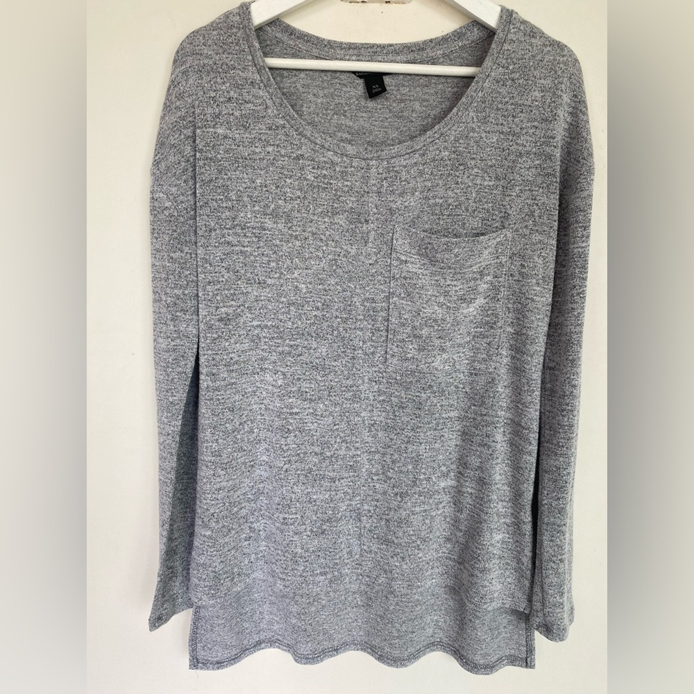Banana Republic Women’s Light Gray  pullover